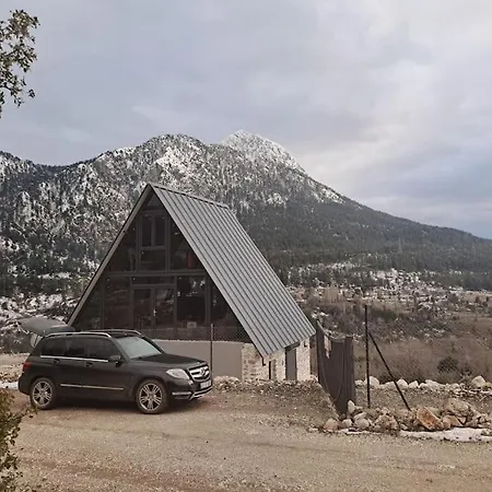Alpesi faház Ciftlik Ve Dag Evi - Canerbey Kemer